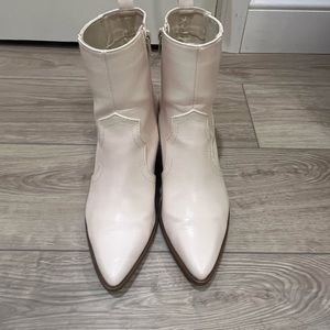 Qupid Pointed Toe Western Style Booties